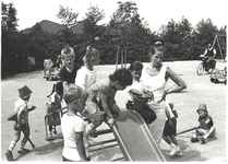 foto-12978 Openbare Montessori basisschool in de Hoornse wijk Kersenboogerd, 1988