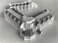foto-11884 Hoorn : maquette van de nieuwbouw van het verzorgingstehuis 'Westerhaven', 1989