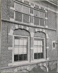 foto-1270 Restauratie Westfries Museum te Hoorn: bovengedeelte zijgevel in de Proostensteeg vóór de restauratie, 1908