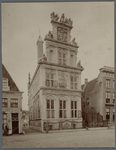 foto-L76 Voor- en zijgevel Westfries Museum, na de restauratie, 1911