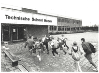 foto-15103 Schoolgebouw Technische School Hoorn aan de Nieuwe Steen te Hoorn, 1988