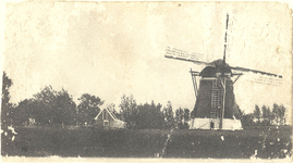 foto-18195 Oude Stofmolen in 1906 : Verplaatst in 1913, ca. 1906