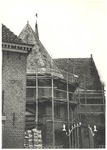 foto-18273 Restauratie kerk Schellinkhout : Het plaatsen van de bliksembeveiliging, 1953