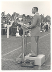 foto-24294 Officiële opening door Dr.ir. D.R. Mansholt van het gemeentelijk sportpark te Grootebroek, 1953