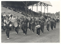 foto-24313 Officiële opening door Dr.ir. D.R. Mansholt van het gemeentelijk sportpark te Grootebroek, 1953