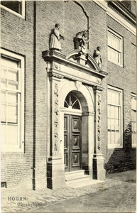 foto-4294 Hoorn. Weeshuispoort, ca. 1910