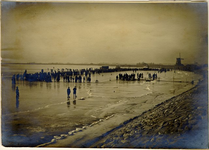 foto-490 Westerdijk Stad : IJsvermaak op Zee, 1900