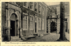 foto-5346 Hoorn - Kloosterpoortje m. ingang Stadsziekenhuis, ca. 1920