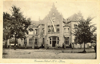 foto-5470 Gemeente- School No. 3 - Hoorn, ca. 1920