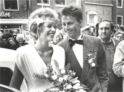 foto-12119 Huwelijksfoto van Stephan van den Berg en Petra de Jonge, 199-?