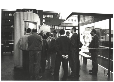 foto-12293 Bedrijven presenteren straatmeubilair in Hoorn, 1988, 10 november