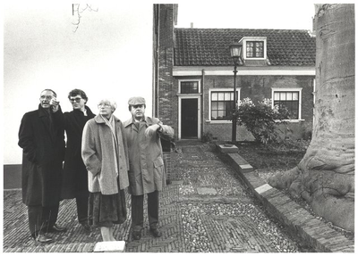 foto-12454 Staatssecretaris De Graaff-Nauta van Binnenlandse Zaken brengt werkbezoek aan Hoorn, 1990, 6 december