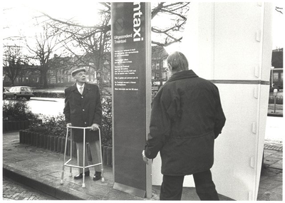foto-12401 Treintaxi in Hoorn gaat van start, 1990