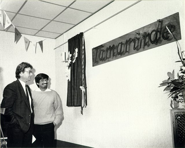 foto-5149 Gedeputeerde C. Korver opent medisch kleuterdagverblijf 'Tamarinde' in Hoorn, 1987, november