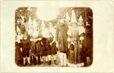 foto-6463 Kinderoptocht 'Truydeman en zijn wijf', omstreeks 1906, 1906?