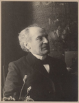 foto-L58 Portret van een Hoornse predikant van de Hervormde Gemeente omstreeks 1920, ca. 1920
