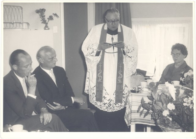 foto-26216 Pastoor F.H.M. Lohman tijdens een plechtigheid, ca. 1965