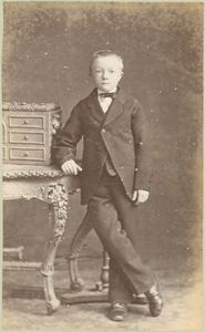 foto-37611 Portret van een onbekende jongen, ca. 1875 - ca. 1880