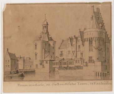1a24 Drommedaris en Oostindische Toren te Enkhuizen : vanuit het zuidwesten, 17-