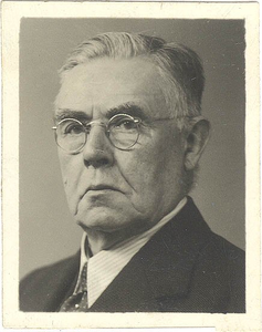 65j6(3) J.A.R. Bosma, oud-burgemeester Enkhuizen., 1945