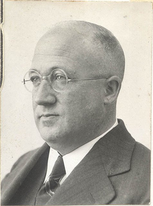 65j6(8) J.C.L. Vreeken, gemeente-secretaris, 1945