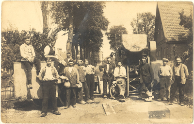 foto-18061 Het voor de eerste maal asfalteren van de Hemmerbuurt (omstreeks 1929 ?), ca. 1929