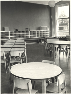 foto-18111 Bouw openbare basisschool Roelof van Wienesse, 1952