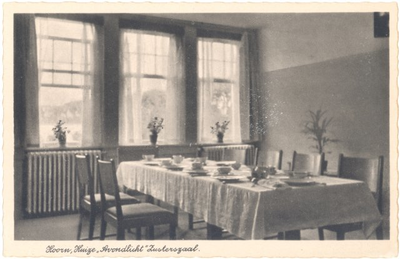 foto-23719 Hoorn, Huize Avondlicht Zusterszaal., 1945