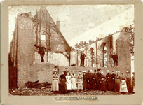 foto-3176 Hervormde kerk van Wervershoof na de brand van 2 september 1908 , 1908