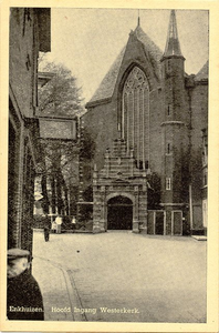 foto-3963 Enkhuizen. Hoofd Ingang Westerkerk, 1945