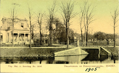 foto-5189 Draafsingel en Ziekenverpleging. Hoorn, ca. 1900