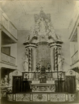 foto-523 Interieur van de voormalige kerk (Pater Franciskanen) aan het Achterom te Hoorn genaamd De Drij Tulpen , 187-?