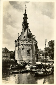 foto-5256 Hoorn Hoofdtoren (1532), 1945