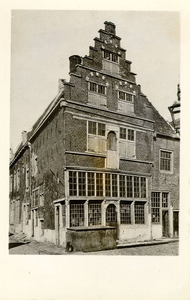 foto-5480 Hoorn : perceel Nieuwe Noord 45 hoek Duinsteeg, 1945