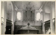 foto-5557 Hoorn : interieur Lutherse kerk aan de Ramen, 1945