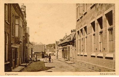 foto-5807 Peperstraat Enkhuizen, ca. 1900