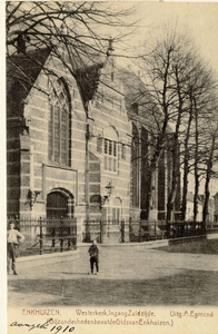 foto-5842 Enkhuizen : Westerkerk, Ingang Zuidzijde. (Bijzonderheden bevat de Gids van Enkhuizen), ca. 1900