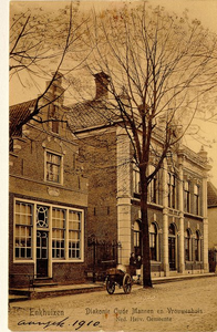 foto-5851 Enkhuizen : Diakonie Oude Mannen en Vrouwenhuis Ned. Herv. Gemeente, ca. 1900