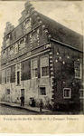 foto-5854 Pakhuis aan de Wierdijk : Eertijds der O.I. Compagnie, Enkhuizen, ca. 1930