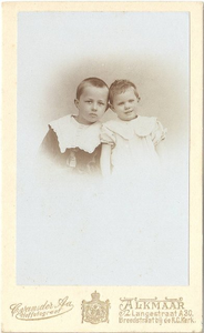 17331 Portet van een jongen en meisje, 189-?