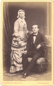 17531 Portret van de heer de Jong en zijn echtgenote, ca. 1880