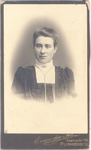 foto-21798 Portret van Lijsje Plas, echtgenote van Jacob Kz. Kok, 1900