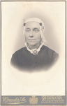 foto-25779 Portret van Antje Koning omstreeks 1869, 186-?