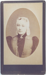 foto-25841 Portret van Maartje (Maria) Zuurbier omstreeks 1890, 189-?