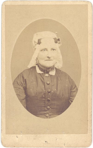 foto-26402 Portret van 'grootmoeder Krijt', 188-?