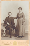 foto-26432 Portret van Trijntje Nieuwland (jong overleden) en haar echtgenoot, 1900