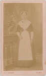 foto-27237 Portret van Neeltje Visser, weesmeisje in het Protestants Weeshuis te Hoorn, 187-?