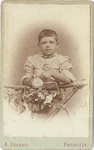 foto-15519 Portret van een jong meisje, 1900