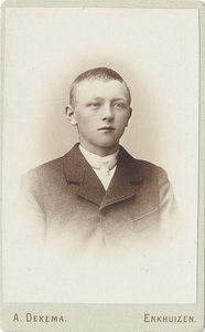 45975 Portret van een onbekende jongen, 190?