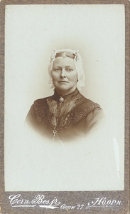 46107 Portret van Maartje Metselaar, 189-?